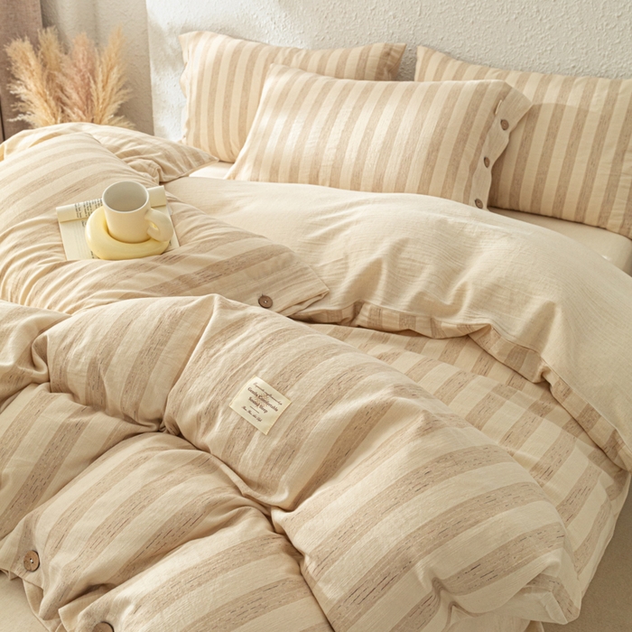 91家纺网 家纺一手货源 找家纺 梵克保罗 2026新款A类亲肤舒适棉麻纽扣款四件套 空谷宽纹