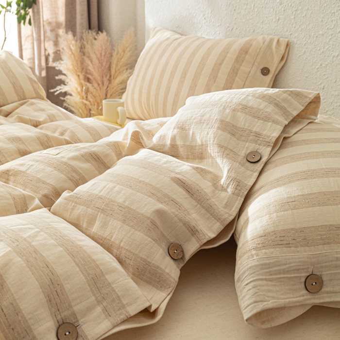 91家纺网 家纺一手货源 找家纺 梵克保罗 2026新款A类亲肤舒适棉麻纽扣款四件套 空谷宽纹