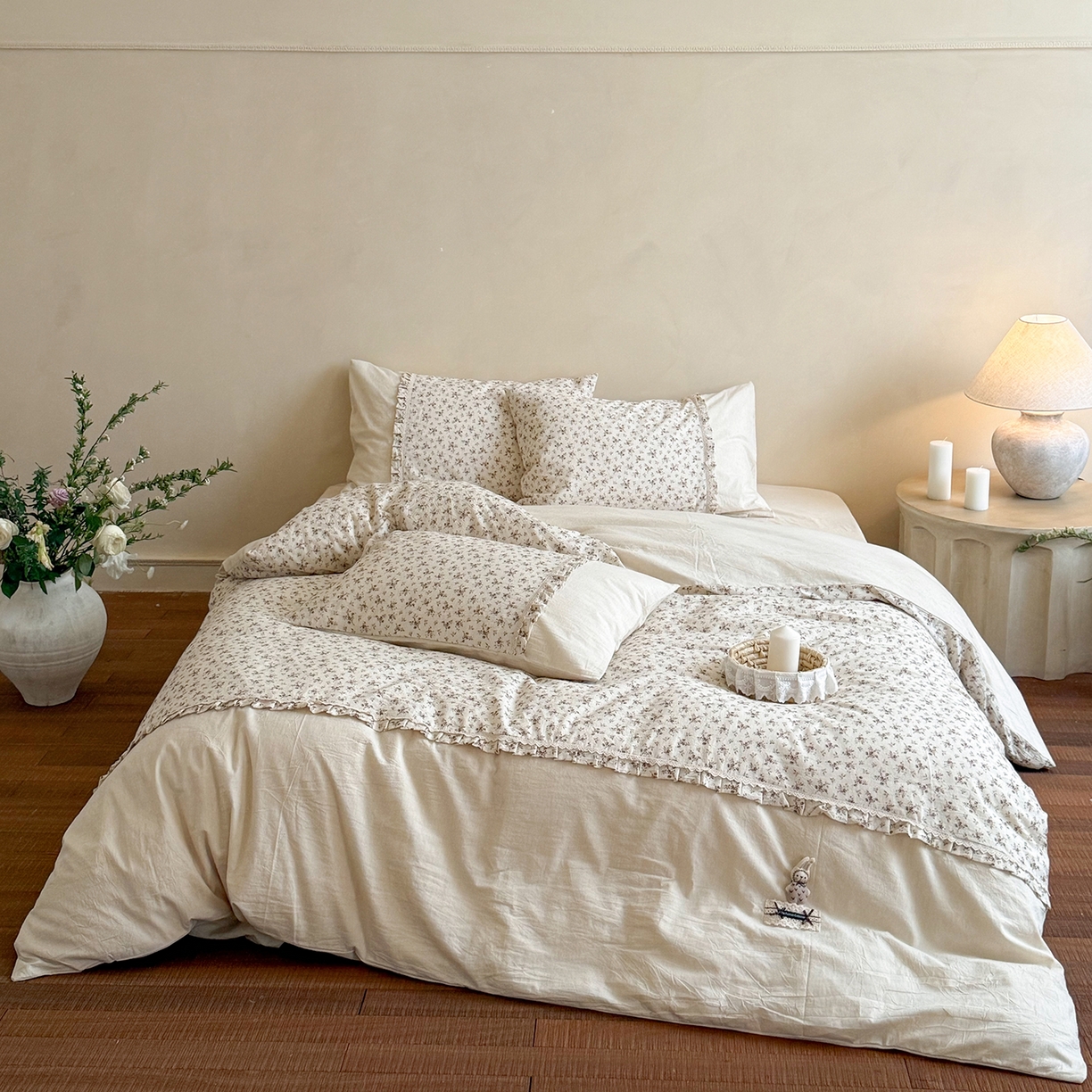 91家纺网 家纺一手货源 找家纺 艾唯希家纺 2026新款A类棉麻小碎花工艺四件套亚麻（控价品）-可可兔系列 可可兔-豆沙花