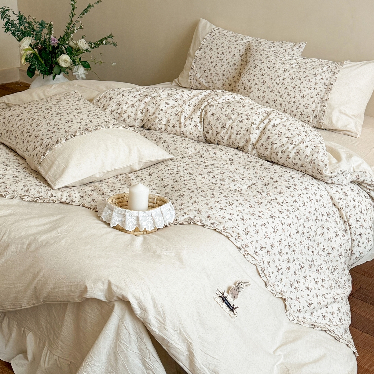 91家纺网 家纺一手货源 找家纺 艾唯希家纺 2026新款A类棉麻小碎花工艺四件套亚麻（控价品）-可可兔系列 可可兔-豆沙花