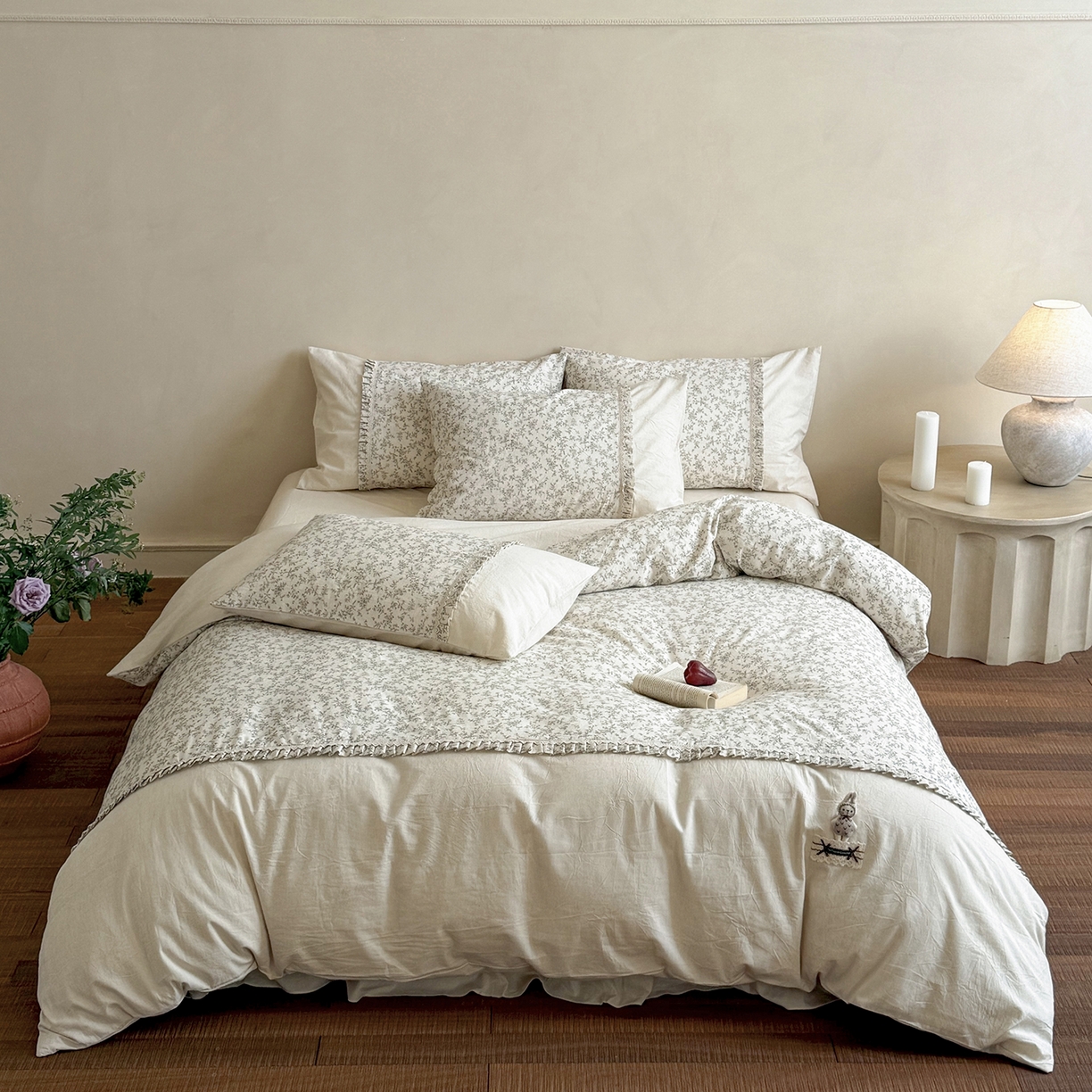 91家纺网 家纺一手货源 找家纺 艾唯希家纺 2026新款A类棉麻小碎花工艺四件套亚麻（控价品）-可可兔系列 可可兔-黑线花