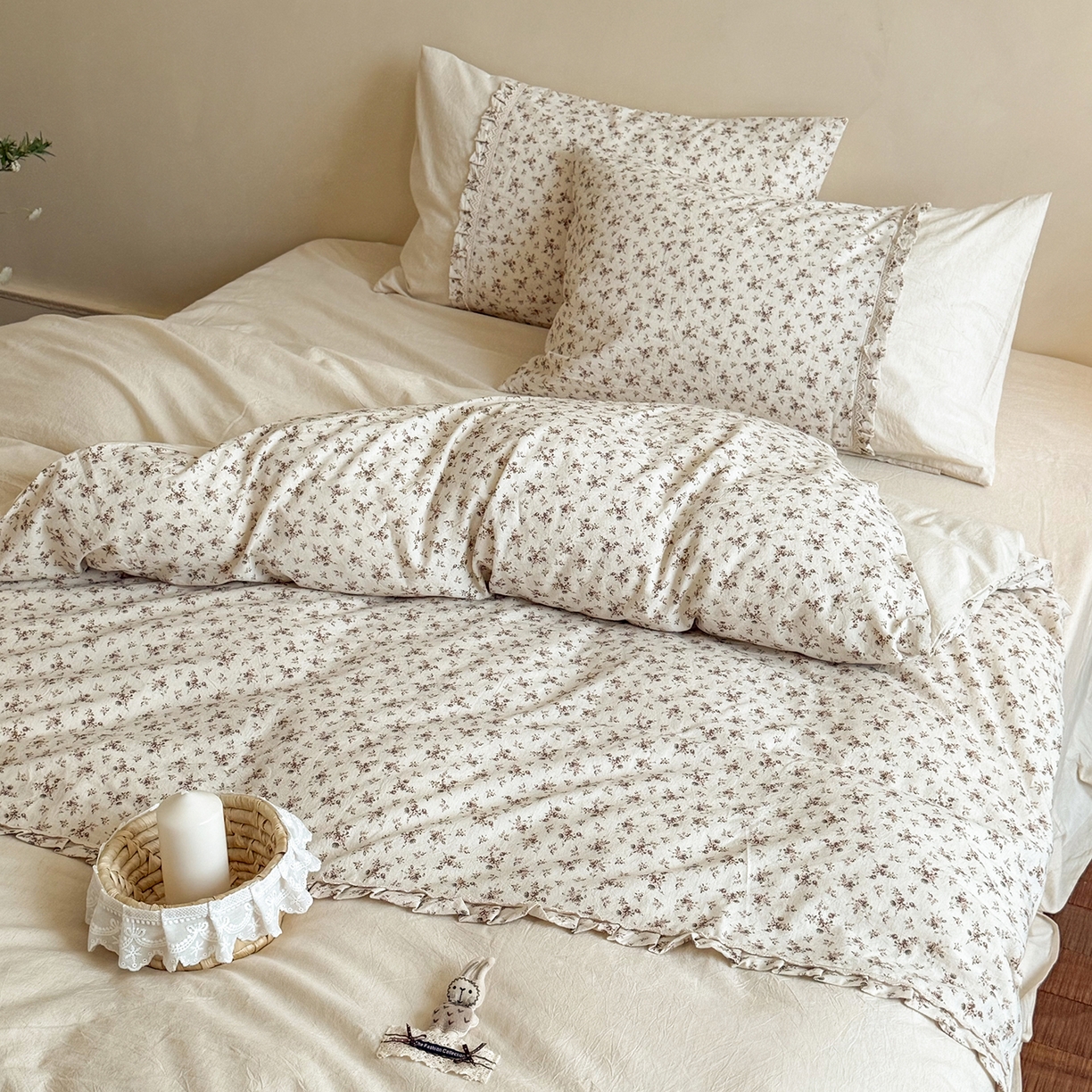 91家纺网 家纺一手货源 找家纺 艾唯希家纺 2026新款A类棉麻小碎花工艺四件套亚麻（控价品）-可可兔系列 可可兔-豆沙花