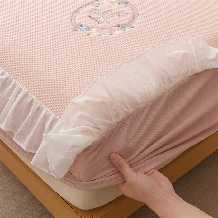 91家纺网 家纺一手货源 找家纺 （总）好儿喜家纺 2026新款凉席床笠冰丝席凉感豆豆席花边PE乙纶软凉席床笠凉席-花蜜