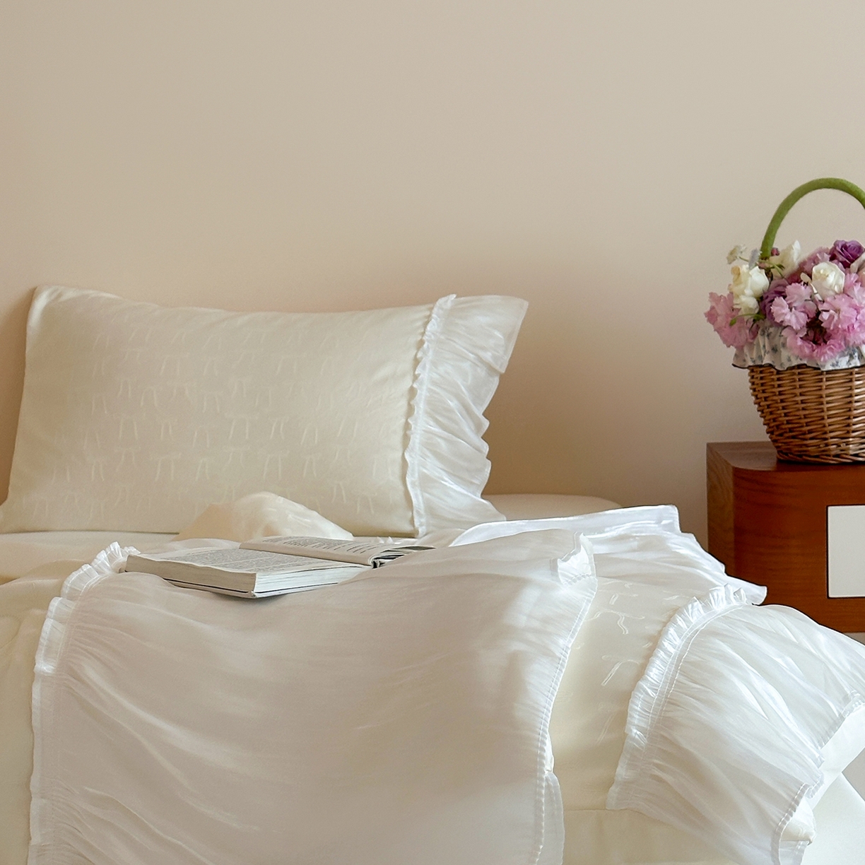 91家纺网 家纺一手货源 找家纺 （总）山茶家居-原创设计（原山茶家纺） 2026新款水洗天丝提花夏被夏凉被空调被-月光纱