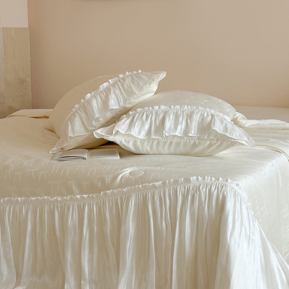 91家纺网 家纺一手货源 找家纺 山茶家居-原创设计（原山茶家纺） 2026新款水洗天丝提花夏被夏凉被空调被-月光纱 月光纱-白