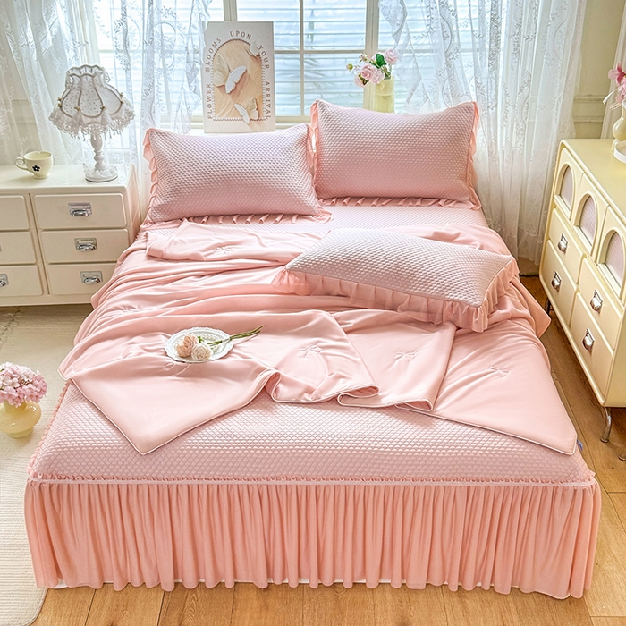 91家纺网 家纺一手货源 找家纺 （总）苏米娜家纺SUMINA 2026新款高克重泡泡席乙纶中分子冰豆豆蕾丝床裙夏季冰丝软席四件套-minmin