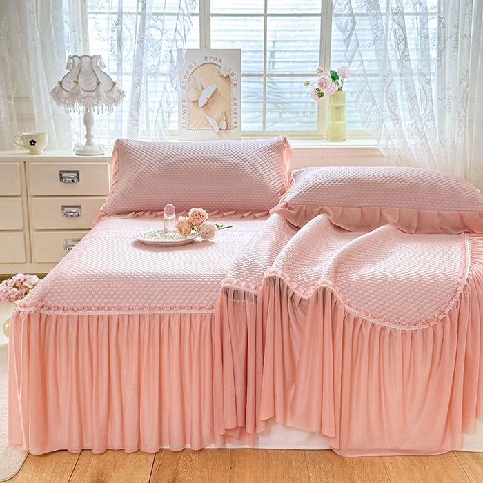 91家纺网 家纺一手货源 找家纺 （总）苏米娜家纺SUMINA 2026新款高克重泡泡席乙纶中分子冰豆豆蕾丝床裙夏季冰丝软席四件套-minmin