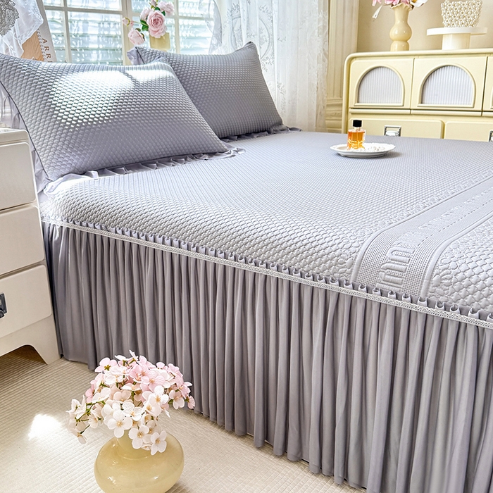 91家纺网 家纺一手货源 找家纺 苏米娜家纺SUMINA 2026新款高克重泡泡席乙纶中分子冰豆豆蕾丝床裙夏季冰丝软席四件套-minmin minmin-云灰