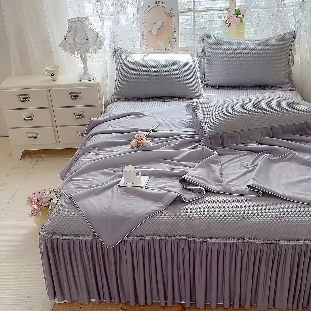 91家纺网 家纺一手货源 找家纺 苏米娜家纺SUMINA 2026新款高克重泡泡席乙纶中分子冰豆豆蕾丝床裙夏季冰丝软席四件套-minmin minmin-云灰