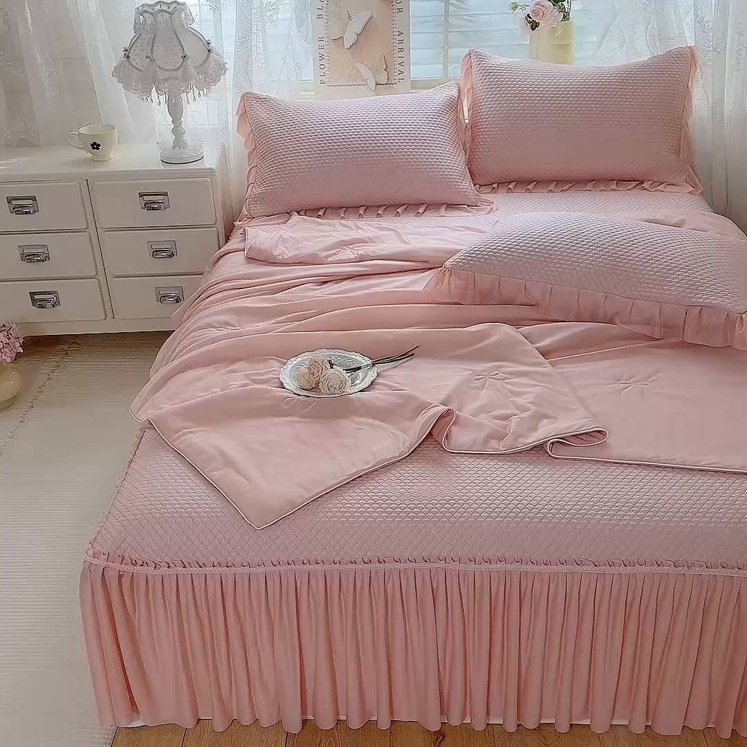 91家纺网 家纺一手货源 找家纺 （总）苏米娜家纺SUMINA 2026新款高克重泡泡席乙纶中分子冰豆豆蕾丝床裙夏季冰丝软席四件套-minmin