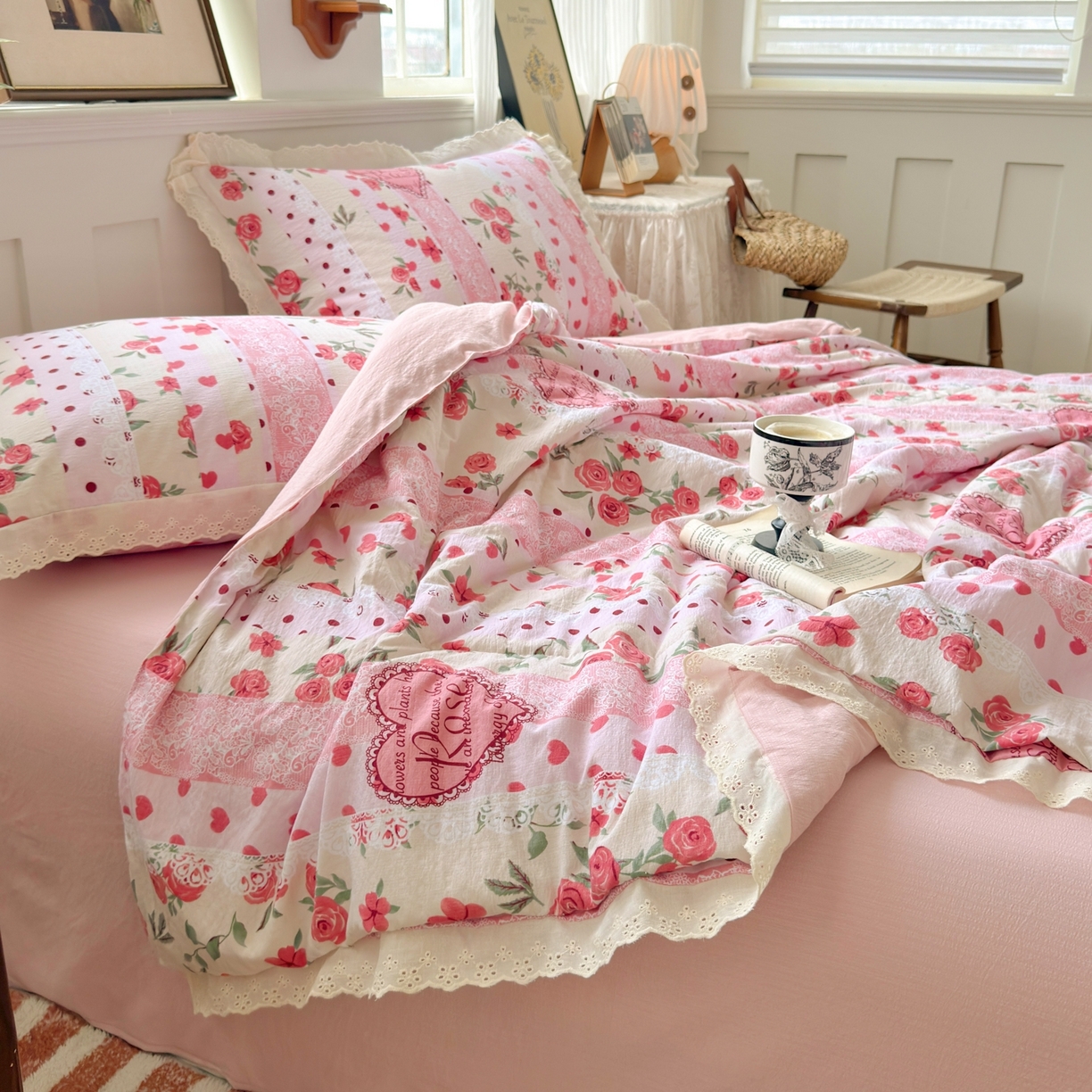 91家纺网 家纺一手货源 找家纺 花伞家居 2026新款全棉花边皱皱双层纱夏被夏凉被空调被四件套 夏被-热恋城堡