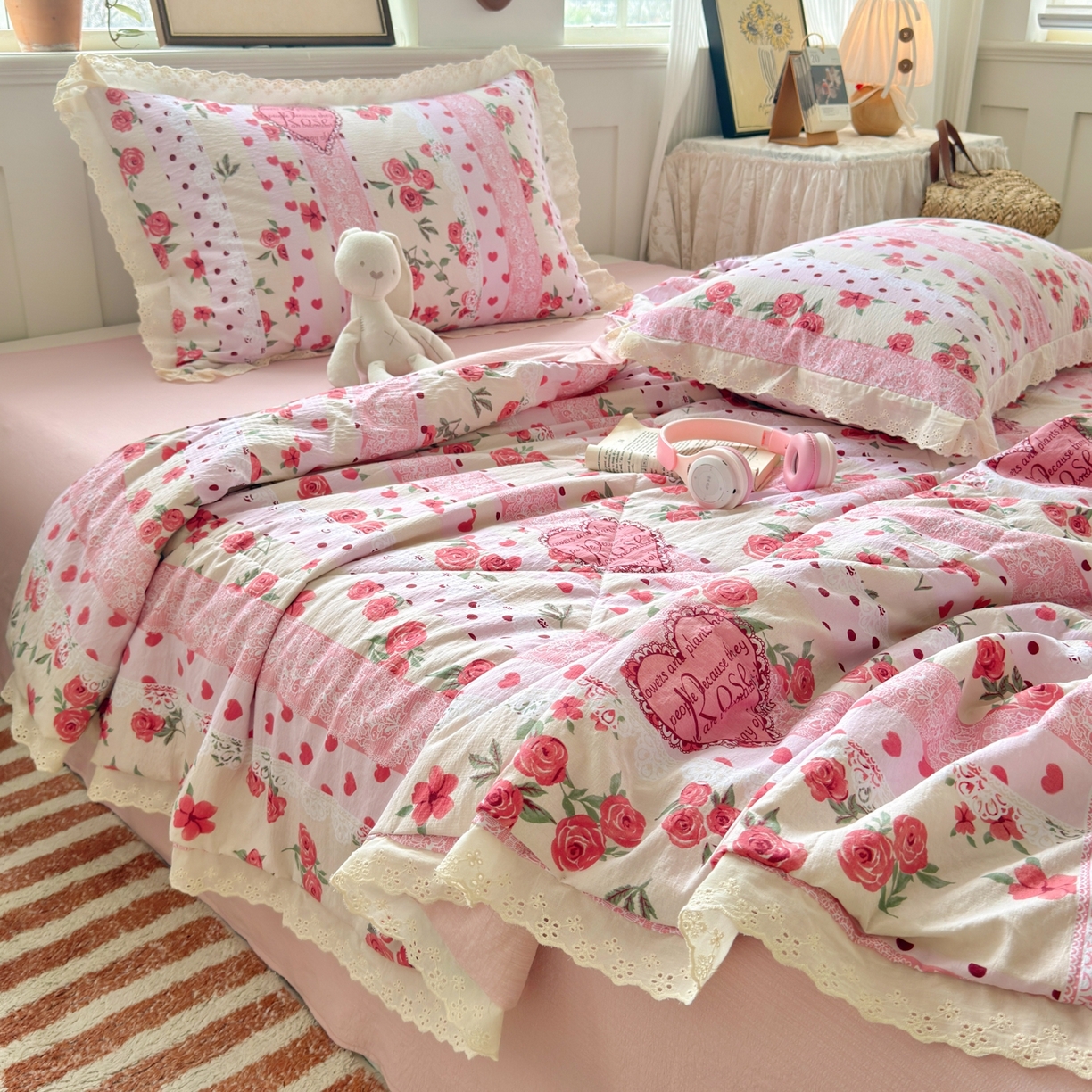 91家纺网 家纺一手货源 找家纺 花伞家居 2026新款全棉花边皱皱双层纱夏被夏凉被空调被四件套 夏被-热恋城堡