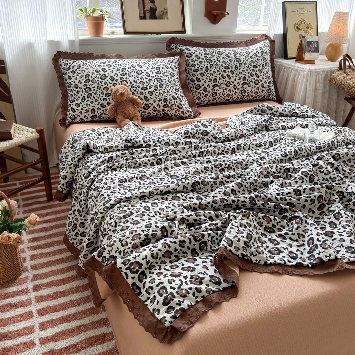 91家纺网 家纺一手货源 找家纺 花伞家居 2026新款全棉花边皱皱双层纱夏被夏凉被空调被四件套 夏被-卡其豹纹