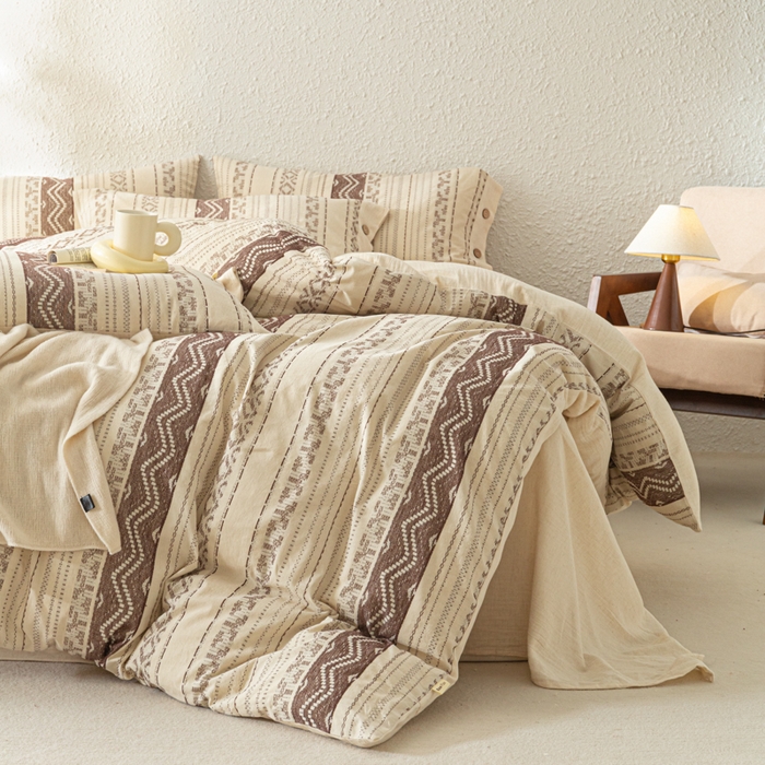 91家纺网 家纺一手货源 找家纺 梵克保罗 2026新款A类亲肤棉麻提花四件套 棕屿织纹