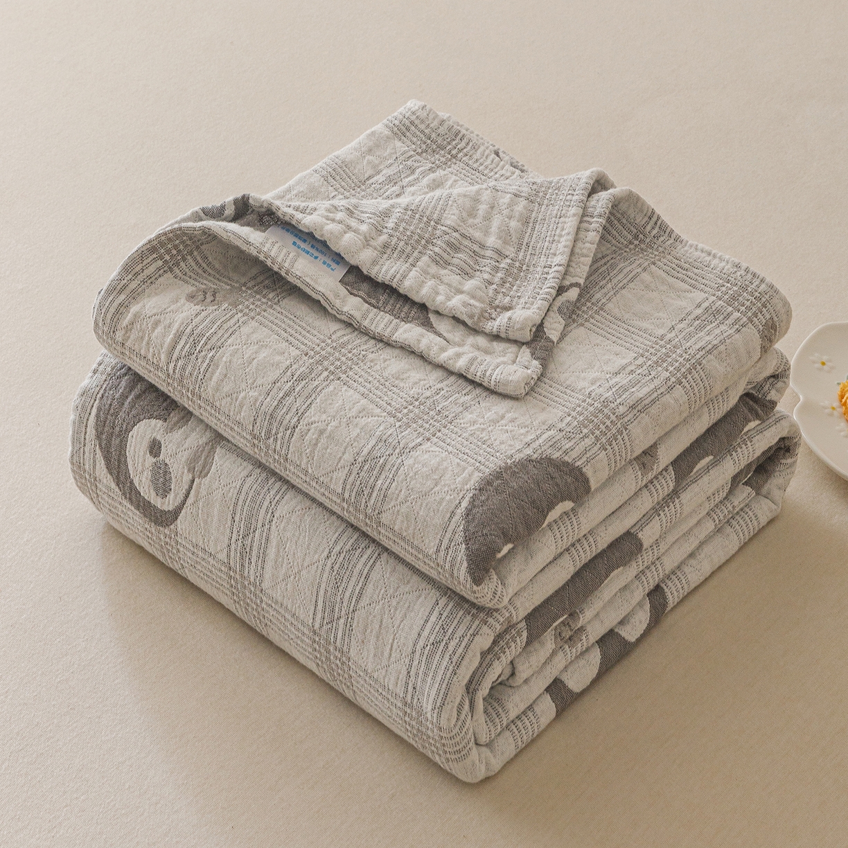 悦然毛巾被 2026新款全棉纯棉三层纱布夏被毛巾被盖毯休闲色织提花卡通 暧企格语