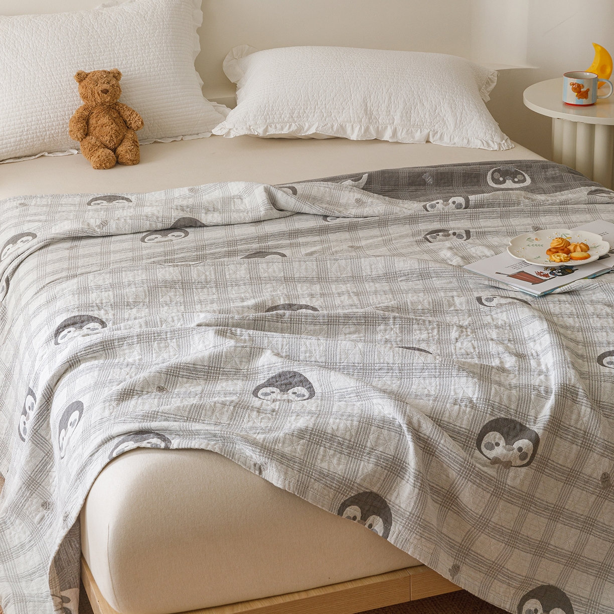 91家纺网 家纺一手货源 找家纺 悦然毛巾被 2026新款全棉纯棉三层纱布夏被毛巾被盖毯休闲色织提花卡通 暧企格语