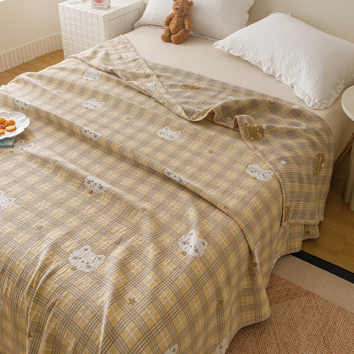 91家纺网 家纺一手货源 找家纺 悦然毛巾被 2026新款全棉纯棉三层纱布夏被毛巾被盖毯休闲色织提花卡通 暧运瑞猫