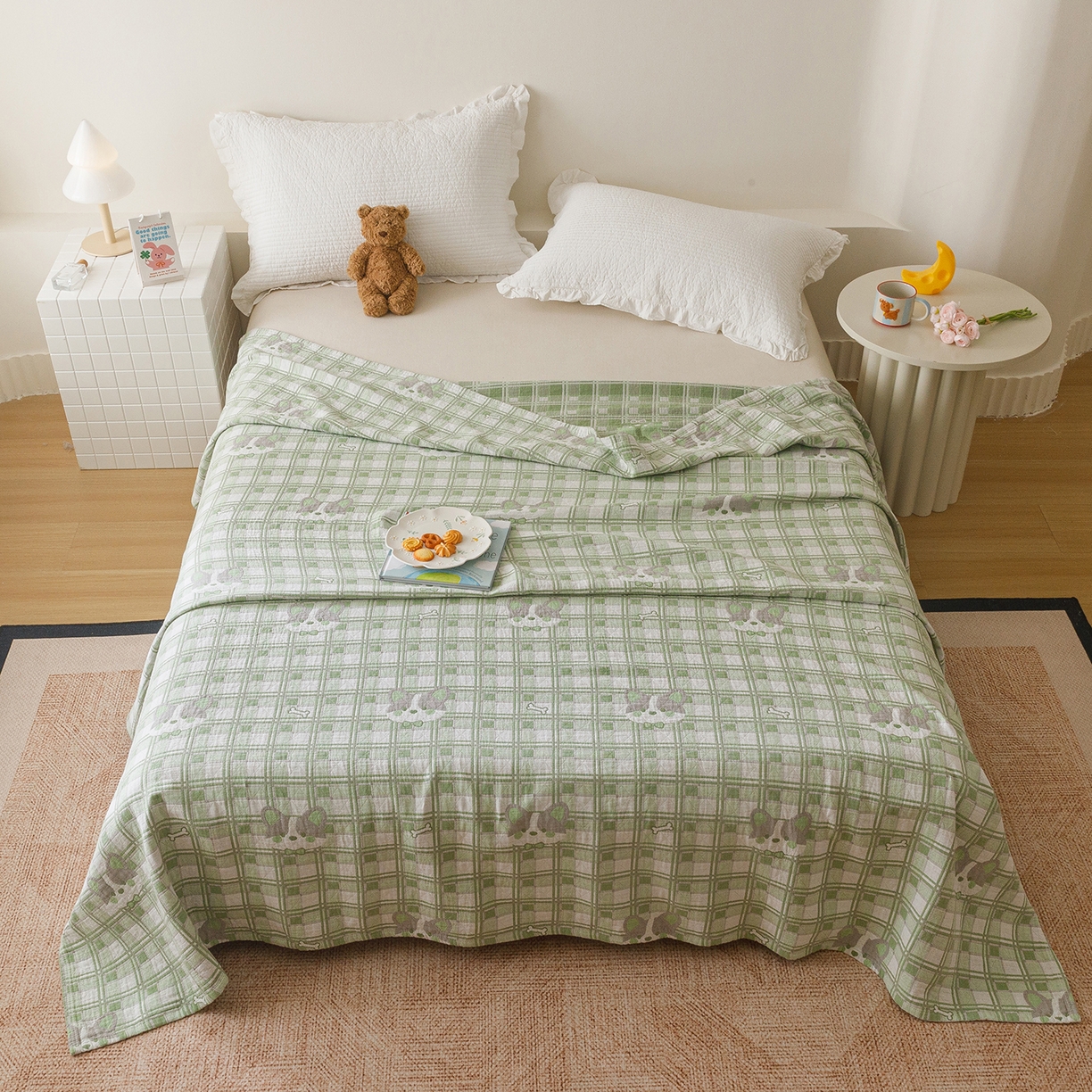 91家纺网 家纺一手货源 找家纺 悦然毛巾被 2026新款全棉纯棉三层纱布夏被毛巾被盖毯休闲色织提花卡通 绿动全城