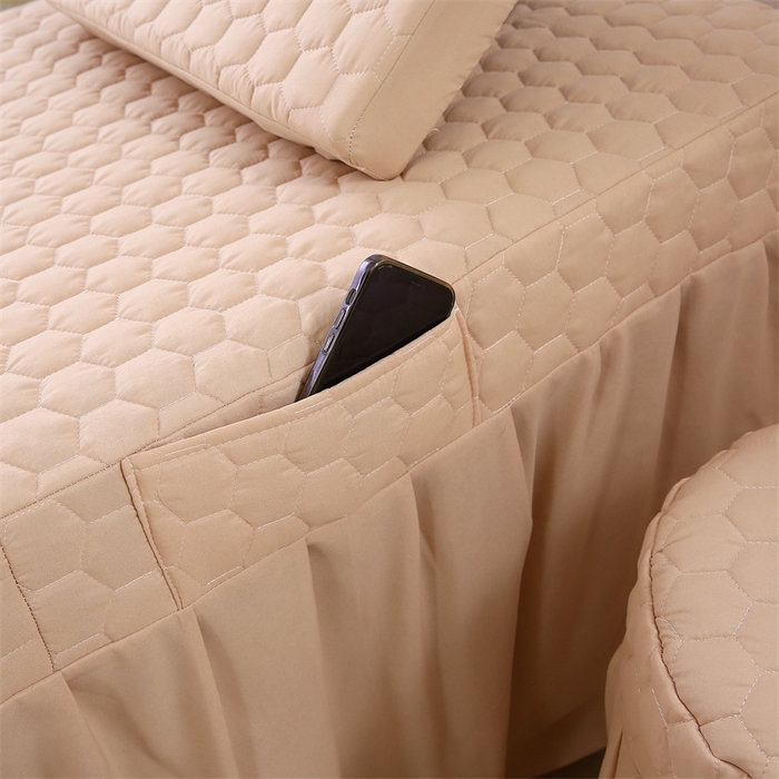 91家纺网 家纺一手货源 找家纺 乐逸家纺 2026新款四季亲肤夹棉绗缝款床罩 源头工厂床罩专供 专用床罩可定制 亲肤夹棉床罩驼色