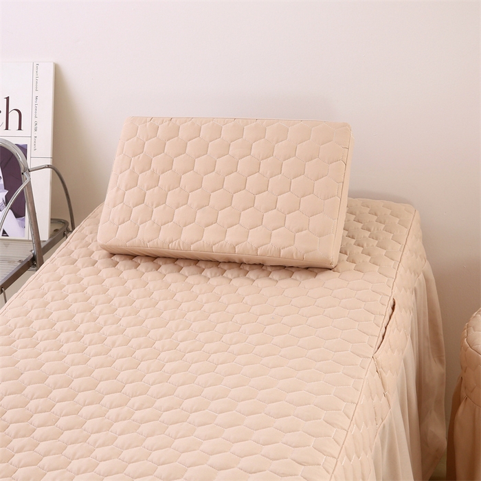 91家纺网 家纺一手货源 找家纺 乐逸家纺 2026新款四季亲肤夹棉绗缝款床罩 源头工厂床罩专供 专用床罩可定制 亲肤夹棉床罩驼色