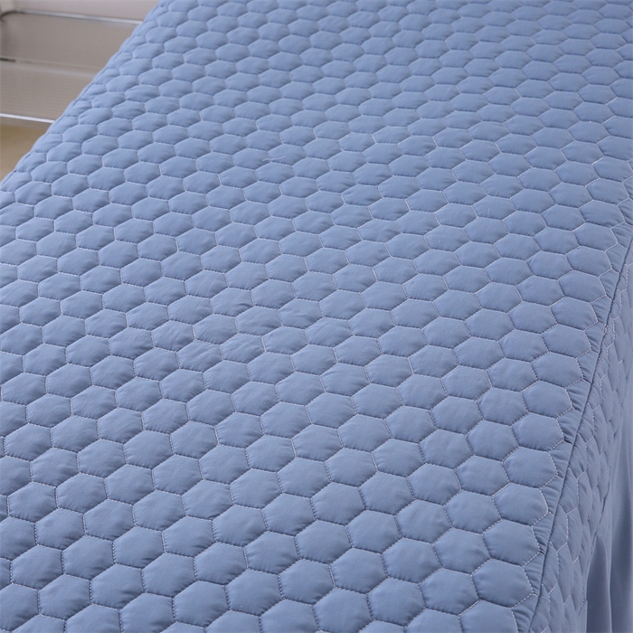 91家纺网 家纺一手货源 找家纺 乐逸家纺 2026新款四季亲肤夹棉绗缝款床罩 源头工厂床罩专供 专用床罩可定制 亲肤夹棉床罩蓝