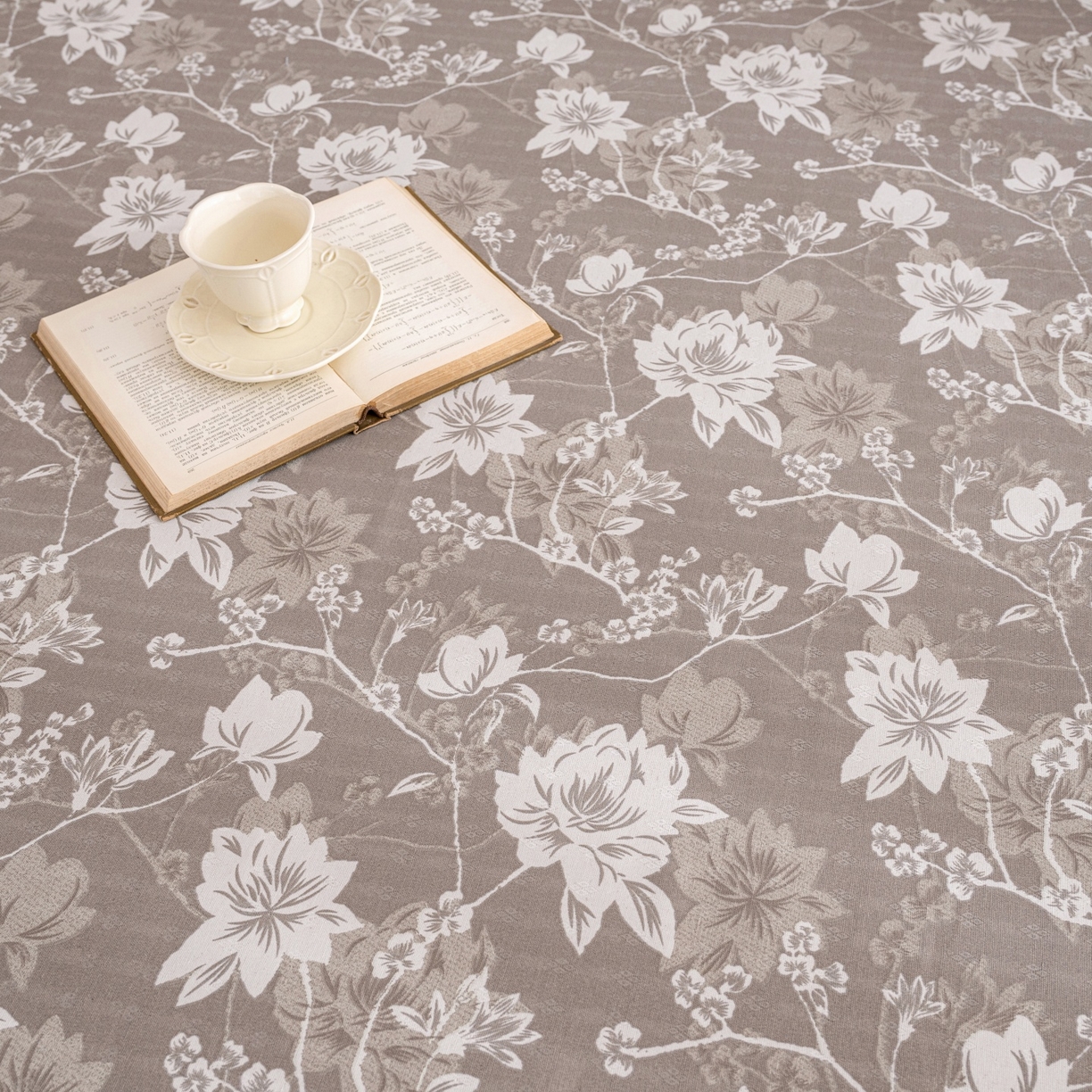 91家纺网 家纺一手货源 找家纺 棉乐町家居 2026春夏新款亚麻老粗布床笠 床笠单件 墨棠