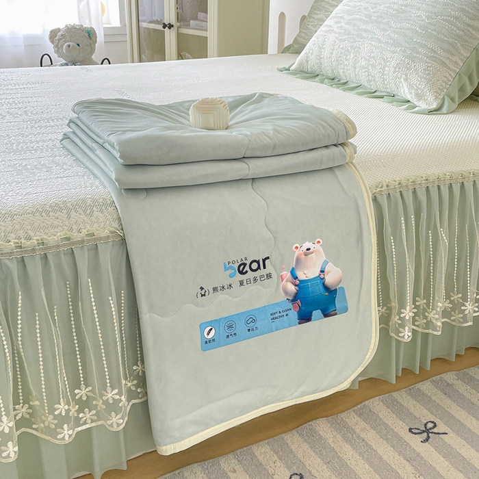 91家纺网 家纺一手货源 找家纺 （总）铠畅家纺  2026新款冰豆豆PE高分子凉感印花床裙款凉席三件套 幸运树系列