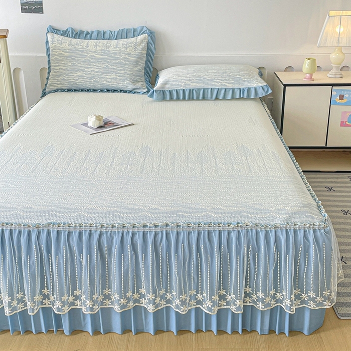 91家纺网 家纺一手货源 找家纺 铠畅家纺  2026新款冰豆豆PE高分子凉感印花床裙款凉席三件套 幸运树系列 幸运树-蓝