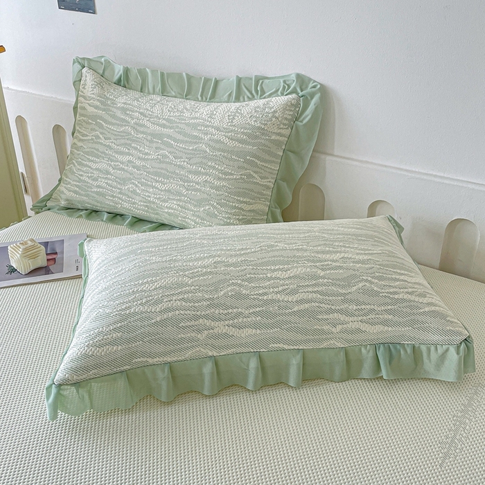 91家纺网 家纺一手货源 找家纺 铠畅家纺  2026新款冰豆豆PE高分子凉感印花床裙款凉席三件套 幸运树系列 幸运树-绿