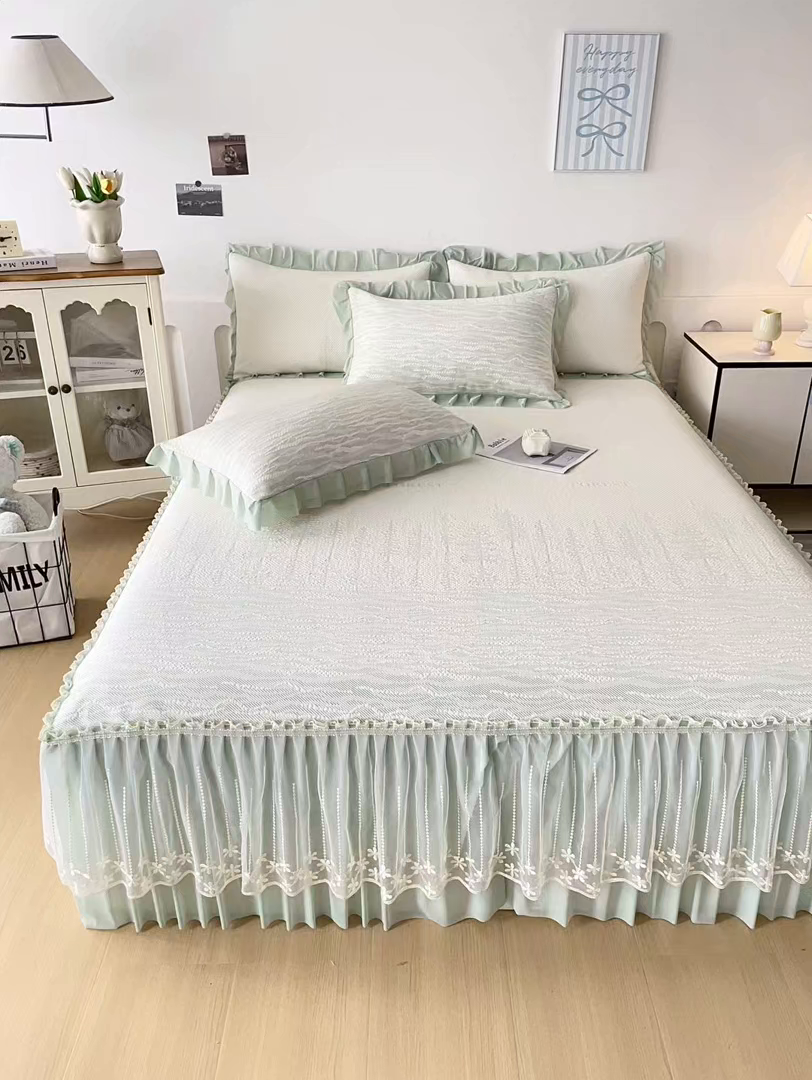 91家纺网 家纺一手货源 找家纺 （总）铠畅家纺  2026新款冰豆豆PE高分子凉感印花床裙款凉席三件套 幸运树系列