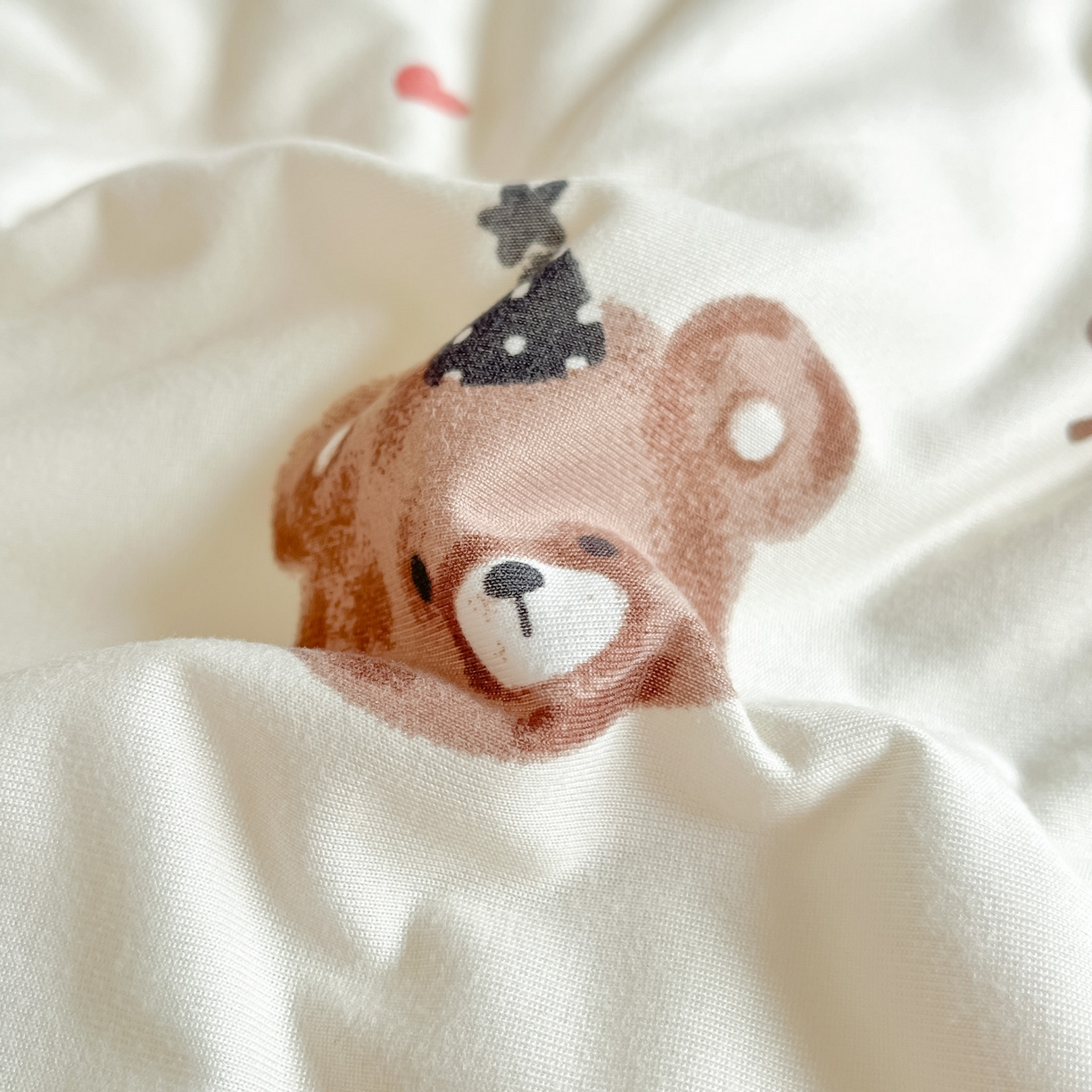 91家纺网 家纺一手货源 找家纺 一加一 2026新款A类牛奶丝针织棉大豆夏被夏凉被空调被 美拉德熊