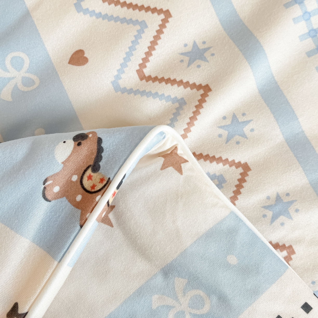 91家纺网 家纺一手货源 找家纺 一加一 2026新款A类牛奶丝针织棉大豆夏被夏凉被空调被 幸运加马