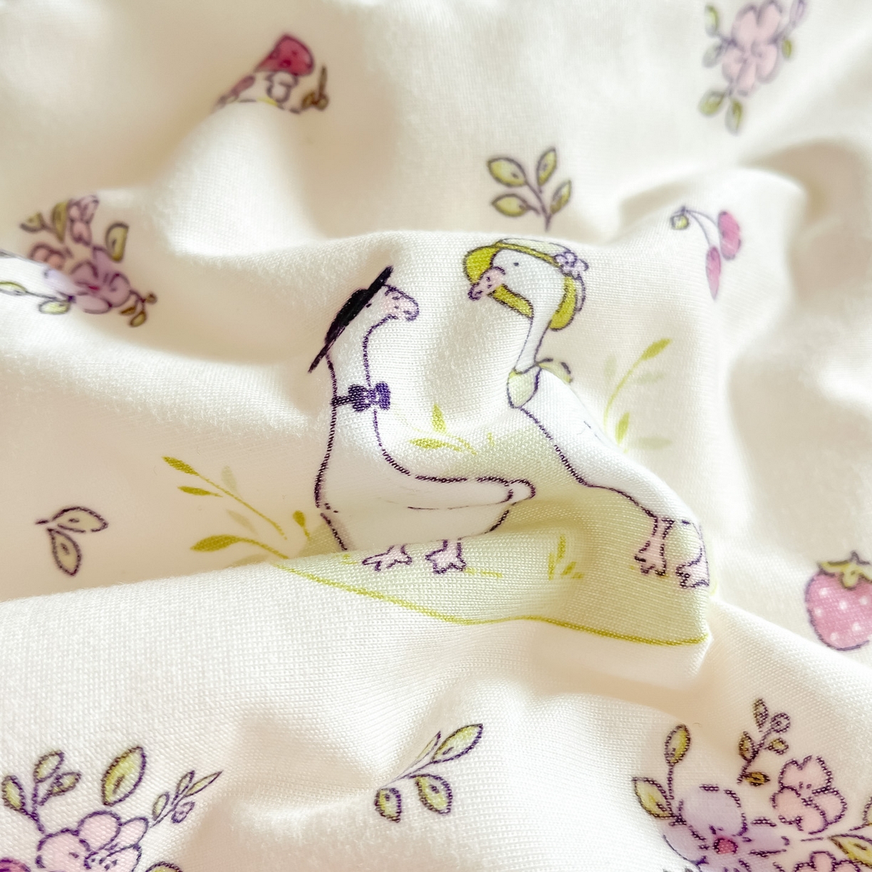 91家纺网 家纺一手货源 找家纺 一加一 2026新款A类牛奶丝针织棉大豆夏被夏凉被空调被 你好鸭！