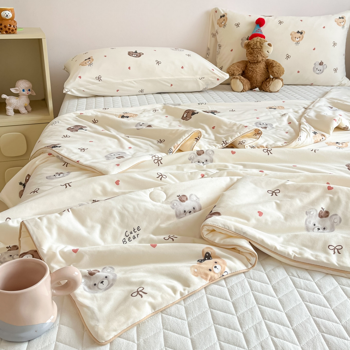 91家纺网 家纺一手货源 找家纺 一加一 2026新款A类牛奶丝针织棉大豆夏被夏凉被空调被 美拉德熊