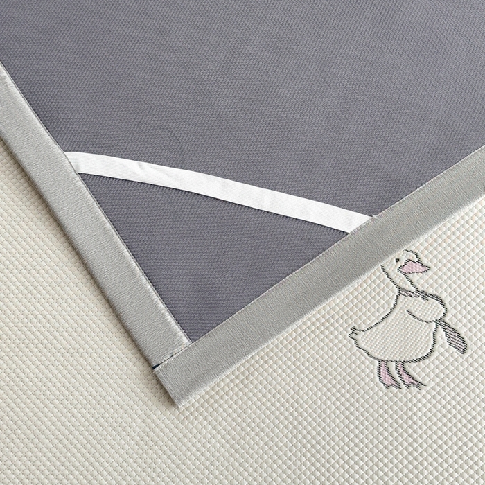 91家纺网 家纺一手货源 找家纺 印季家纺 2026新款卡通凉感提花豆豆席凉席席子三件套 大白鹅