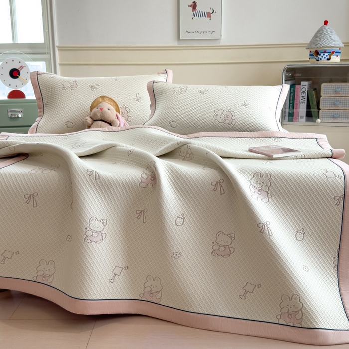 91家纺网 家纺一手货源 找家纺 印季家纺 2026新款卡通凉感提花豆豆席凉席席子三件套 粉粉兔