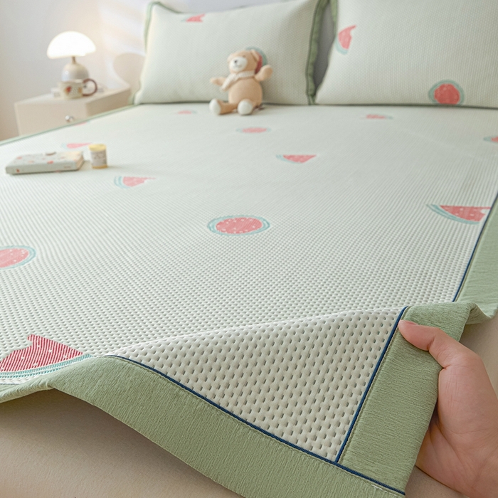 91家纺网 家纺一手货源 找家纺 印季家纺 2026新款卡通凉感提花豆豆席凉席席子三件套 西瓜