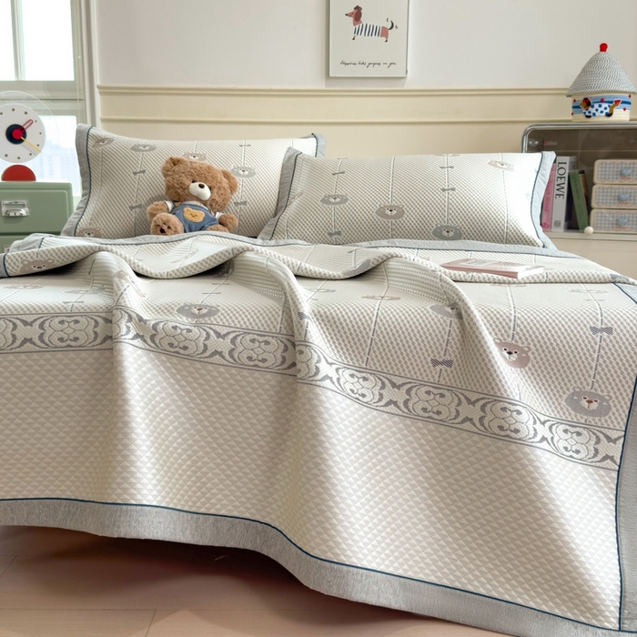 91家纺网 家纺一手货源 找家纺 印季家纺 2026新款卡通凉感提花豆豆席凉席席子三件套 条纹熊