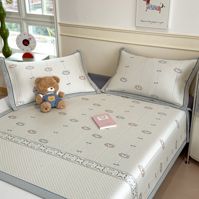 91家纺网 家纺一手货源 找家纺 印季家纺 2026新款卡通凉感提花豆豆席凉席席子三件套 条纹熊