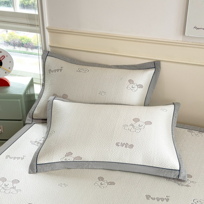 91家纺网 家纺一手货源 找家纺 印季家纺 2026新款卡通凉感提花豆豆席凉席席子三件套 滑板狗