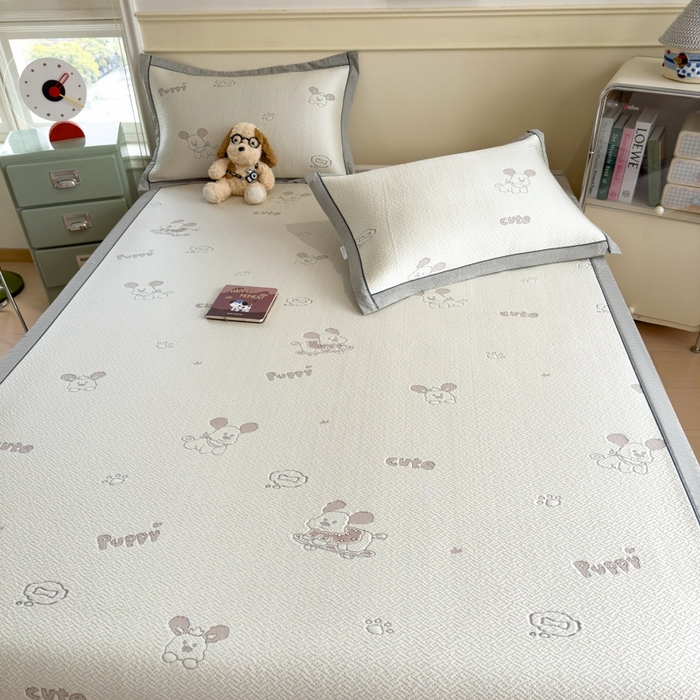 91家纺网 家纺一手货源 找家纺 印季家纺 2026新款卡通凉感提花豆豆席凉席席子三件套 滑板狗