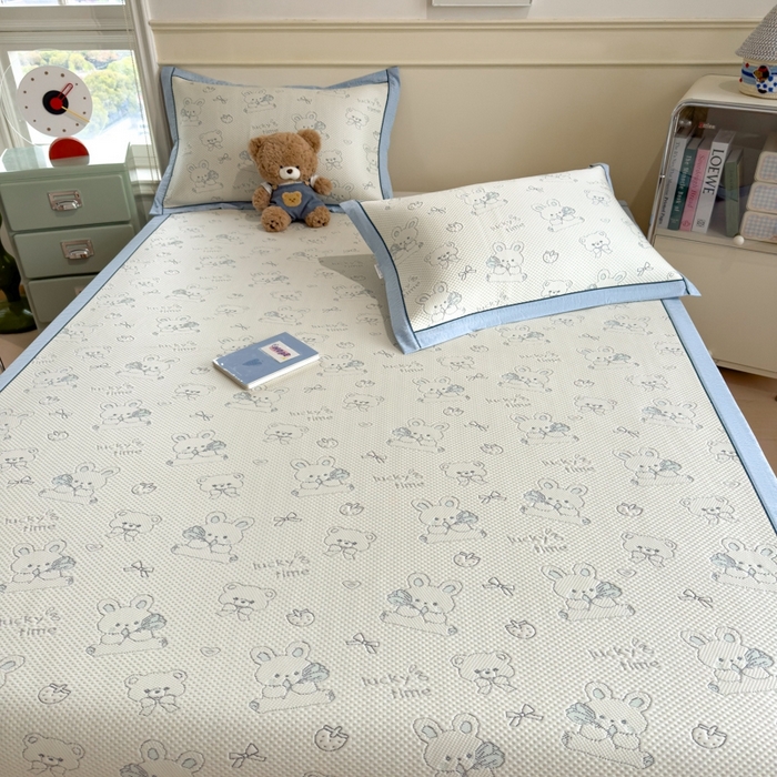 91家纺网 家纺一手货源 找家纺 印季家纺 2026新款卡通凉感提花豆豆席凉席席子三件套 蓝兔