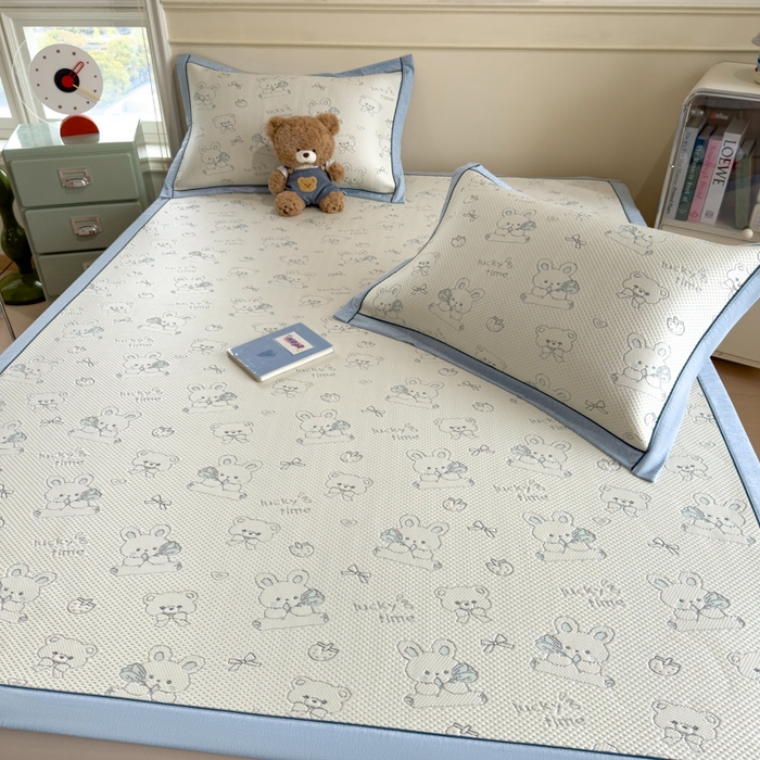 91家纺网 家纺一手货源 找家纺 印季家纺 2026新款卡通凉感提花豆豆席凉席席子三件套 蓝兔