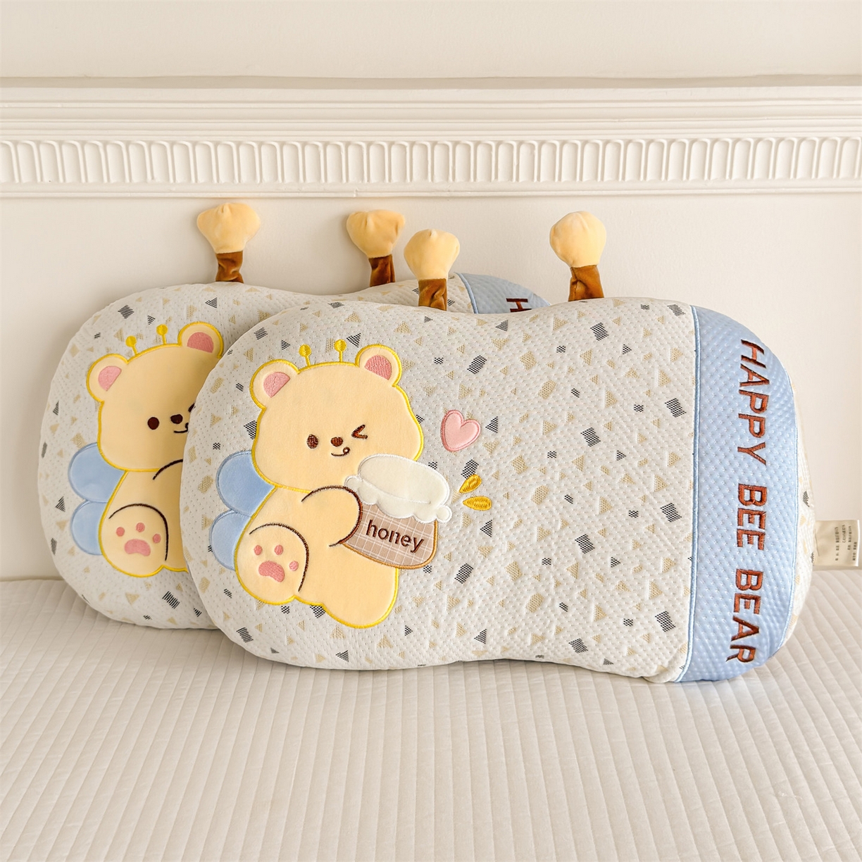 91家纺网 家纺一手货源 找家纺 麦肯锡 2026新款honey熊卡通记忆枕枕头枕芯 honey熊-蓝色