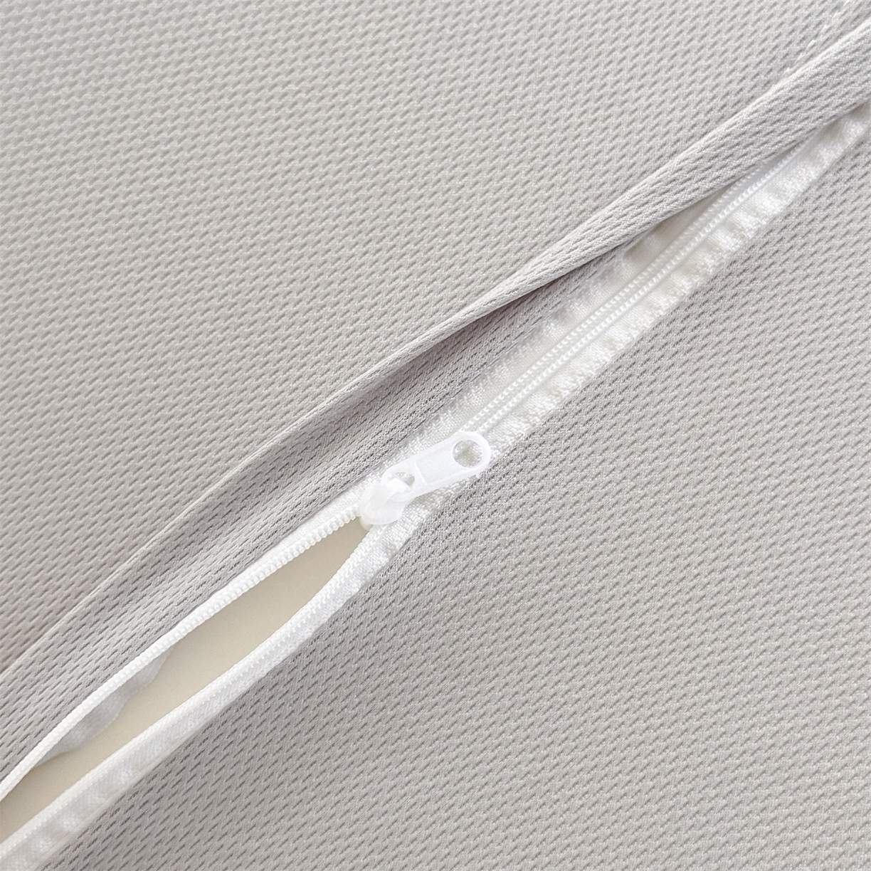 91家纺网 家纺一手货源 找家纺 麦肯锡 2026新款honey熊卡通记忆枕枕头枕芯 honey熊-紫色