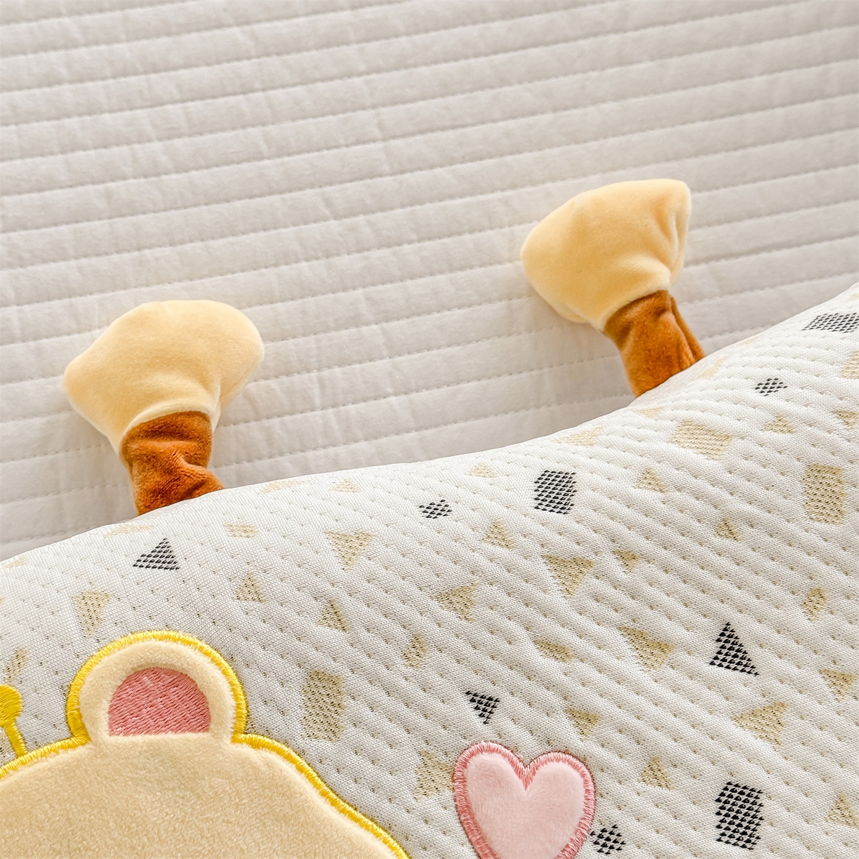 91家纺网 家纺一手货源 找家纺 麦肯锡 2026新款honey熊卡通记忆枕枕头枕芯 honey熊-蓝色