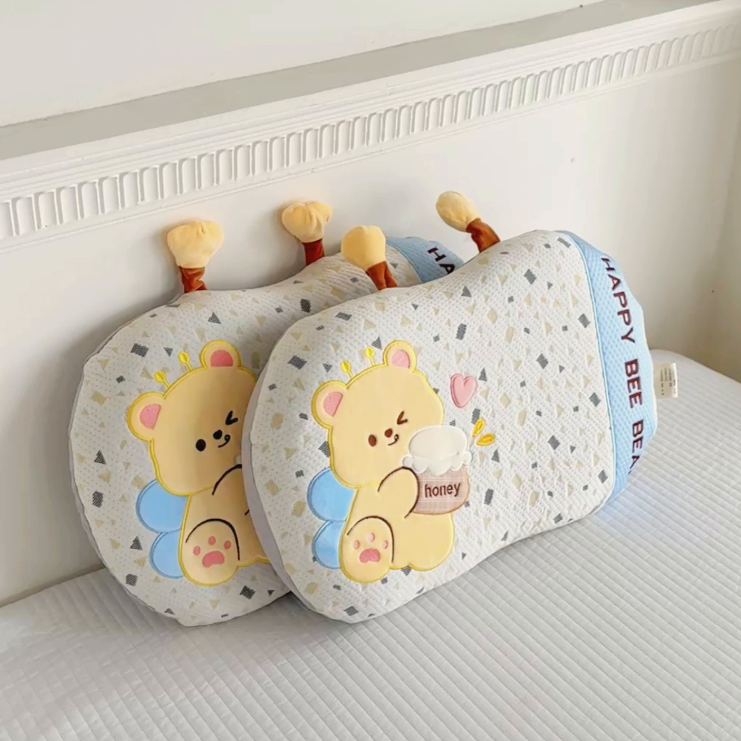 91家纺网 家纺一手货源 找家纺 麦肯锡 2026新款honey熊卡通记忆枕枕头枕芯 honey熊-蓝色