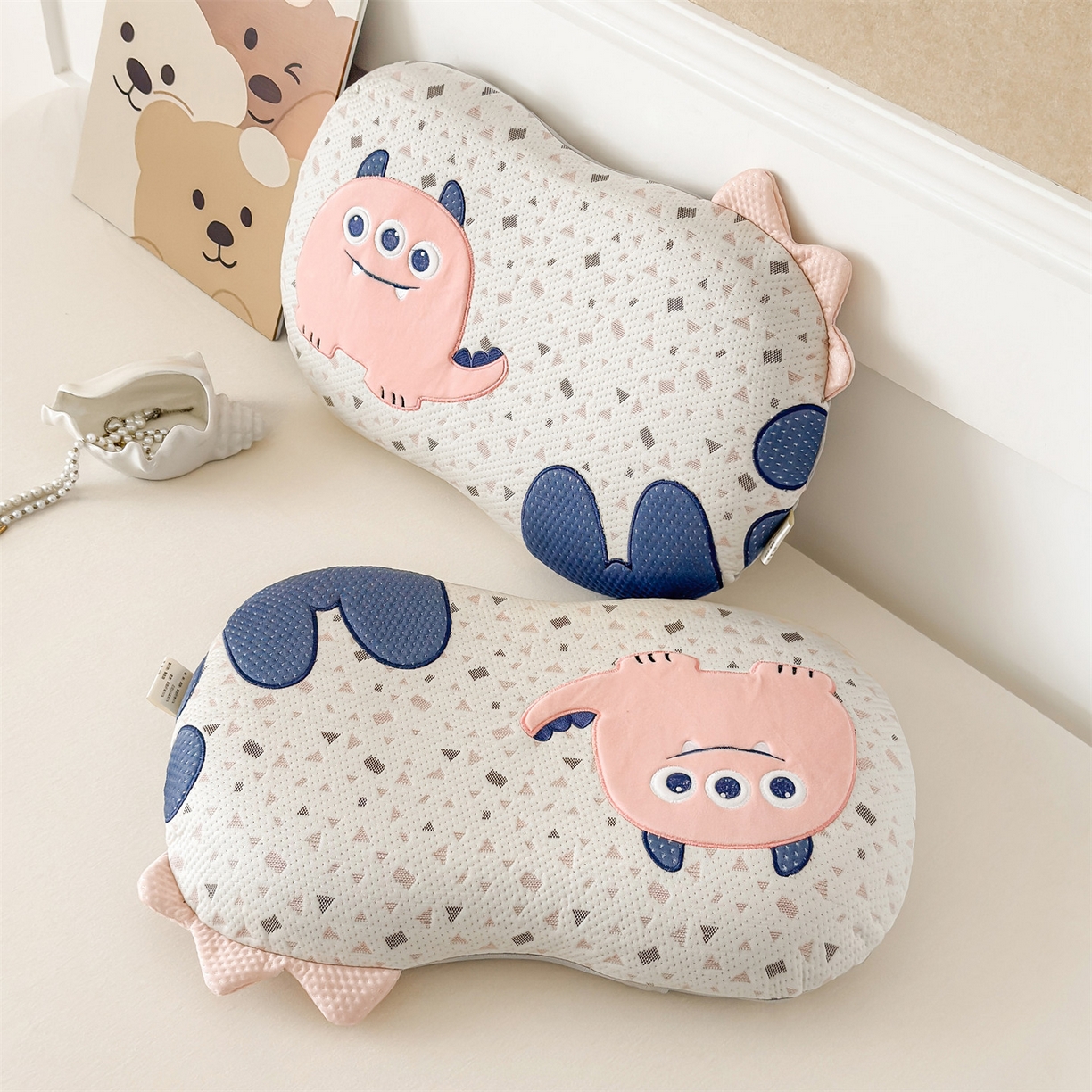 91家纺网 家纺一手货源 找家纺 （总）麦肯锡 2026新款小怪兽卡通记忆枕枕头枕芯