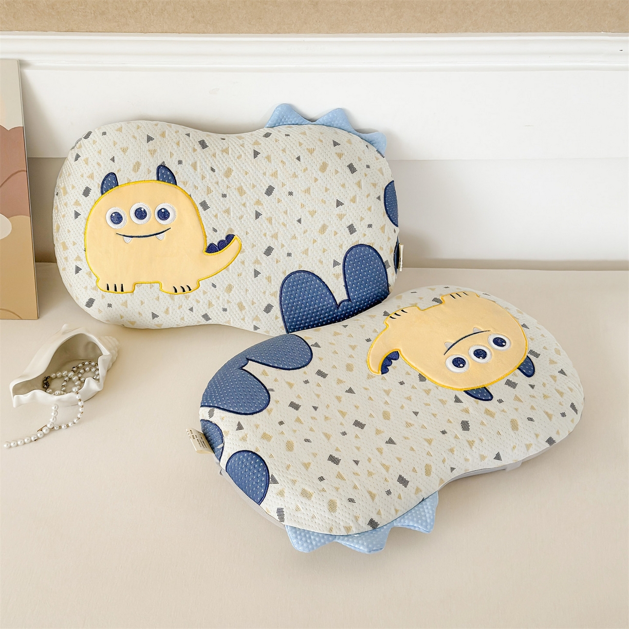 91家纺网 家纺一手货源 找家纺 麦肯锡 2026新款小怪兽卡通记忆枕枕头枕芯 小怪兽-黄色