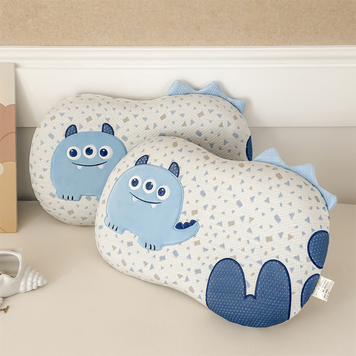 91家纺网 家纺一手货源 找家纺 麦肯锡 2026新款小怪兽卡通记忆枕枕头枕芯 小怪兽-蓝色